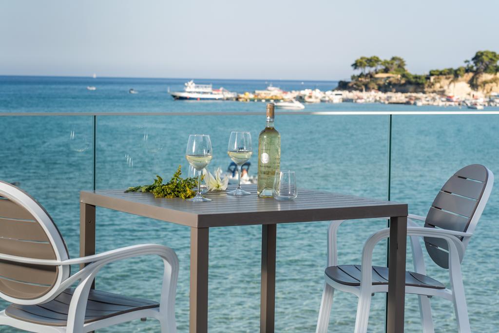 Denise Beach Hotel لاغاناس المظهر الخارجي الصورة